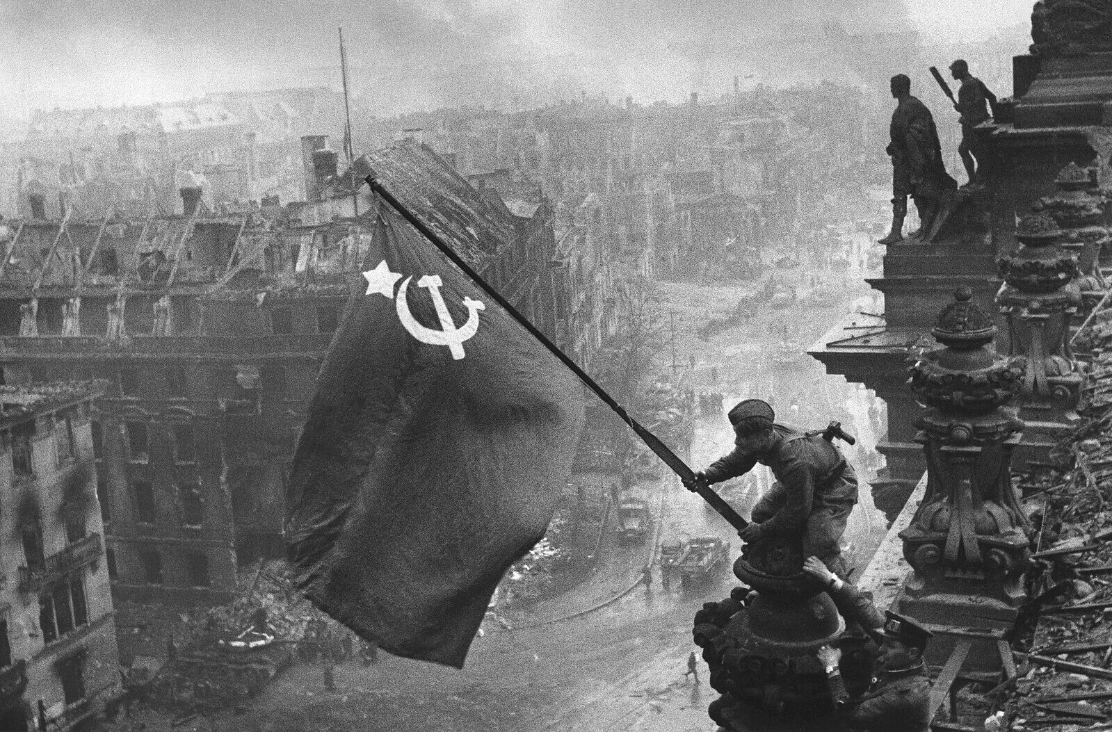 our-new-course-totalitarian-novels-onlinecoursesblog-hillsdale-edu