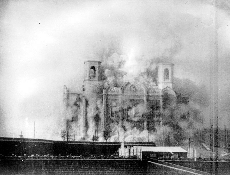 Destruction of the original Church of Christ the Saviour in Moscow, USSR, 5 December 1931